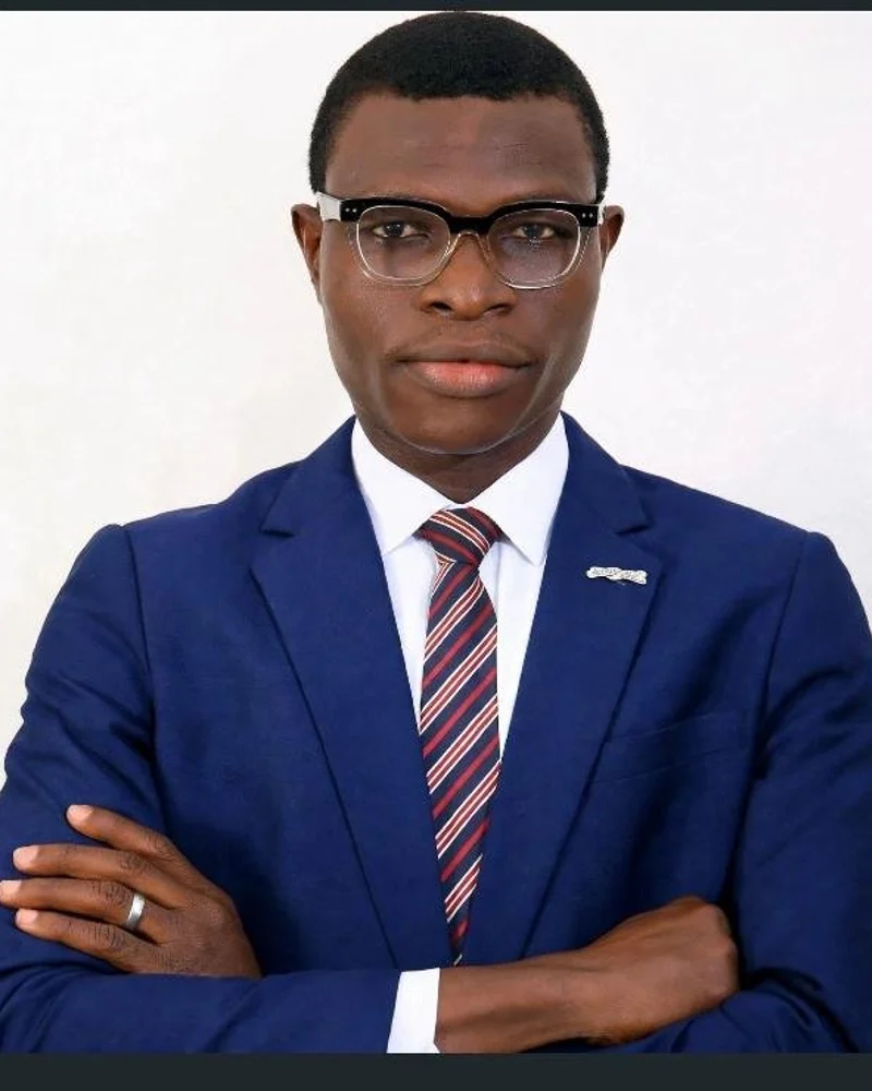 ESV Ajikobi Alhassan Alex, MNIVS, RSV — Principal Partner